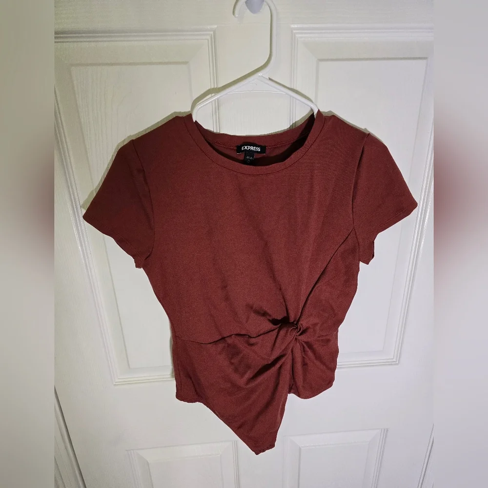 Express Twist-Front Rust/Brick Red Ruched Bodysuit - Picture 9 of 9